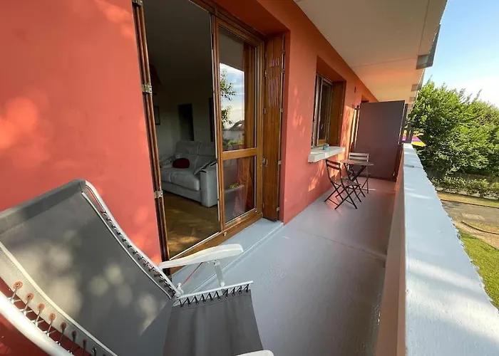 Le Relais Des Cyclamens Bron