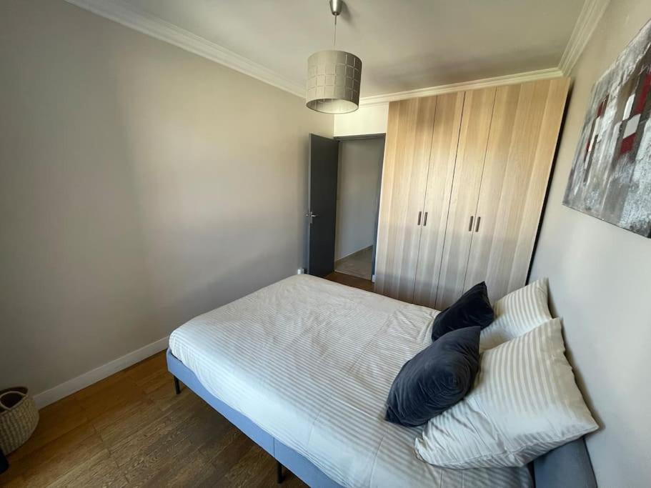 Apartment Le Relais Des Cyclamens Bron